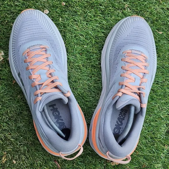 HOKA BONDI 7 - Womens Athletic Shoes - SIZE 10.5