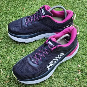 HOKA BONDI 7 - Womens Athletic Shoes - SIZE 9.5