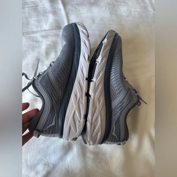 Hoka Men's Gray Athletic Shoes Size 10 2E