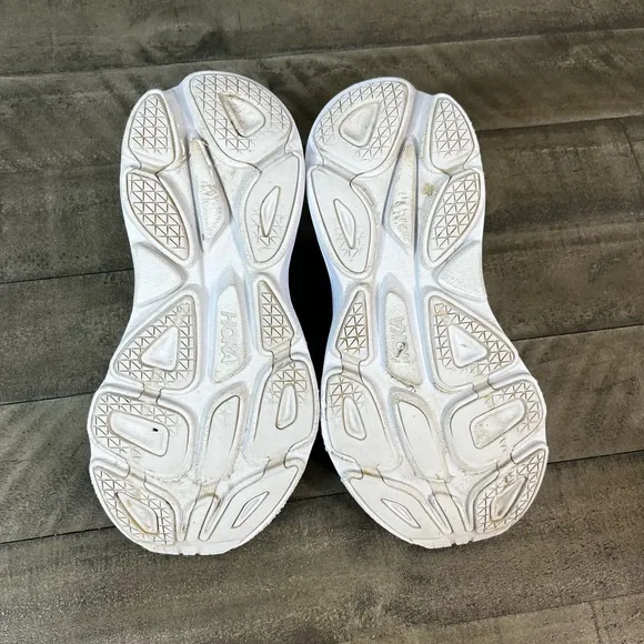 Hoka One One Bondi 8 Athletic Shoes Sz 7.5B