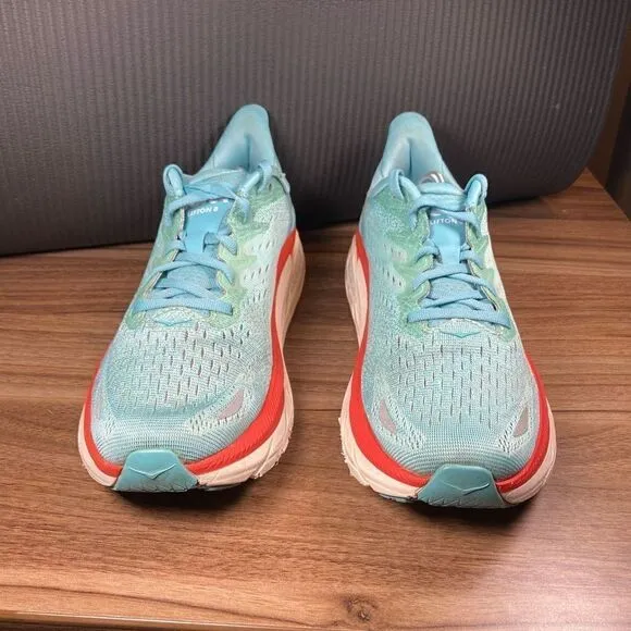 HOKA ONE ONE CLIFTON 8 - Women’s Running Shoes - SIZE 8B