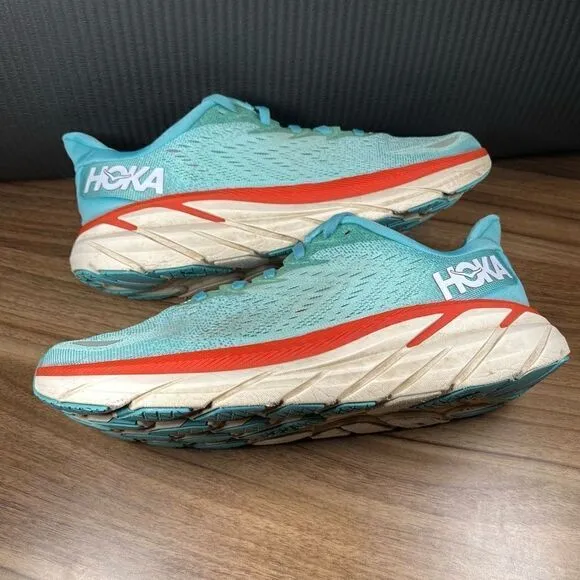 HOKA ONE ONE CLIFTON 8 - Women’s Running Shoes - SIZE 8B