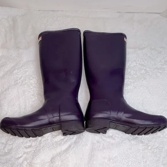 Hunter Boots Matte Purple Eggplant Women’s Tall Rain Boots - Size 7/38
