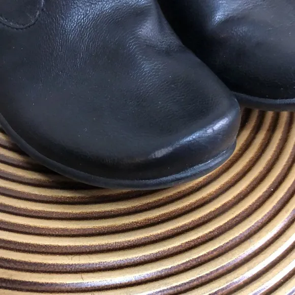 Hush Puppies Women’s Black Fashion MOYEM Ankle Leather Boots, Size 8