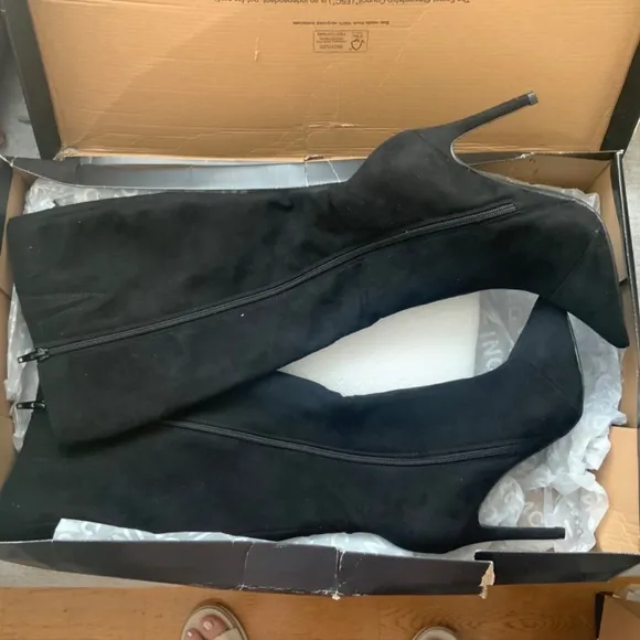 INC Rajelf Knee-High Boots Black Suede Pointed Toe Stiletto Heel Wide Calf - 8WC