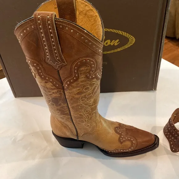 J.B. Dillon Cowgirl boots brown with silver accents