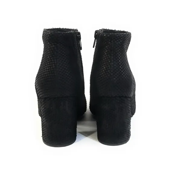 Jeffrey Campbell 'Total' Ankle Boots in Black Scale Womens Size 7
