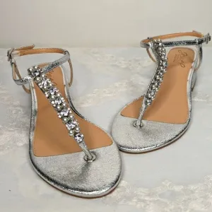 Jewel Badgley Mischka Dasha Block Heel Thong Sandals Silver