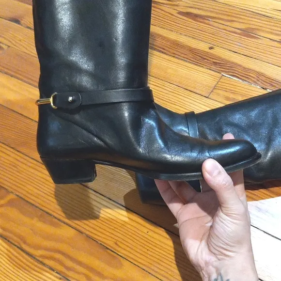 Joan &amp; David boots