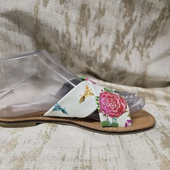 Johnny Was Andra Cross Leather Floral Print Slip On Flat Sandals Sz 8.5