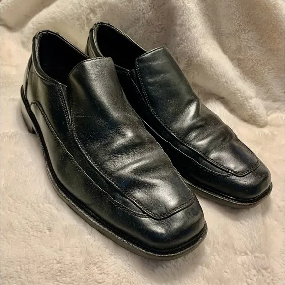 Johnston &amp; Murphy Dress Shoes 10M Men’s Black Leather Slip-On Loafers Classic