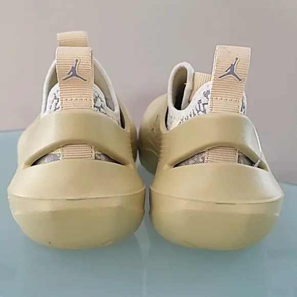 Jordan System.23, boys athletic shoes, size 5, NWOT