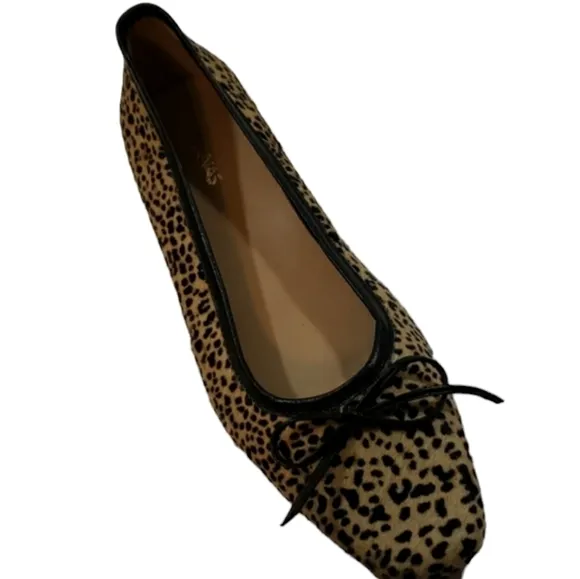 Kaanas~Size 6~Beige/Black Riga-LEO Ballet Shoes.
