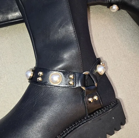 Karl Lagerfeld Paris Women's Reese Knee High Boot size 6