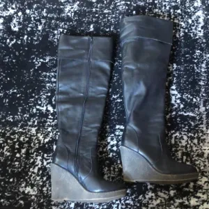 🖤Kelsi Dagger Black Leather Over the Knee Boots!
