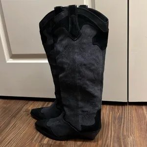 Knee High Cowboy Boots Size 10