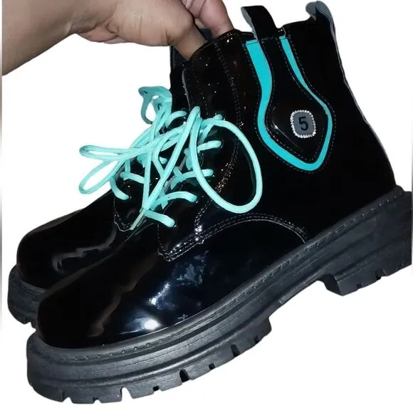 Ladies color block combat boots sz 8