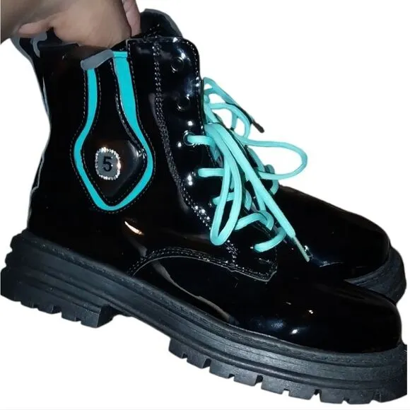 Ladies color block combat boots sz 8
