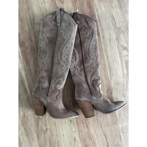 Lasso Chestnut Suede western boots knee high size 5.5