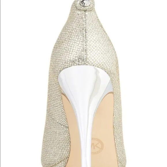 🎉last deal 🎉Michael kors York platform pumps💞