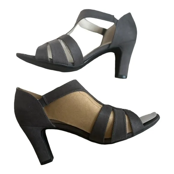 LIFESTRIDE Caramel Dress Sandals in gray stone