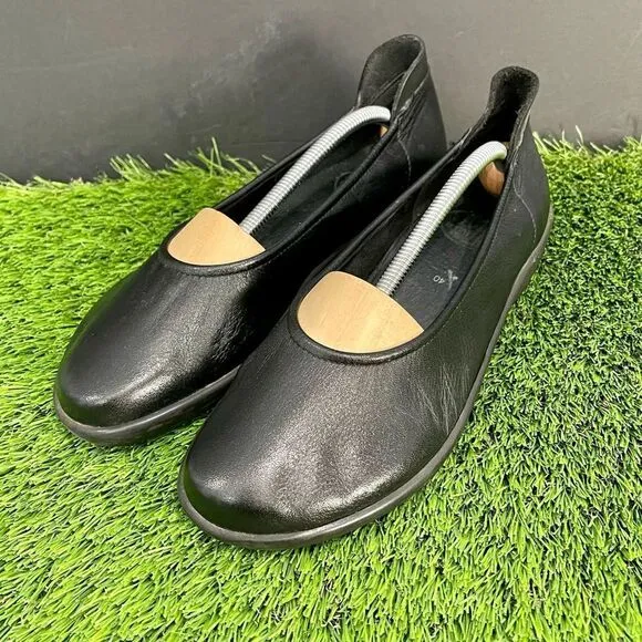 Loints of Holland Black Leather Wedge Ballet