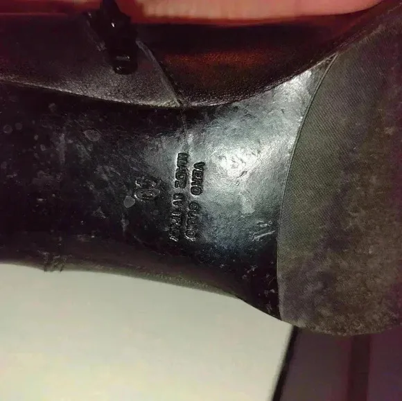 Luca Grossi knee high black boots 40 gently used