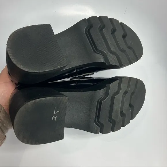 Madden Girl Carter-B shoes lug sole Y2K vibes size 6.5