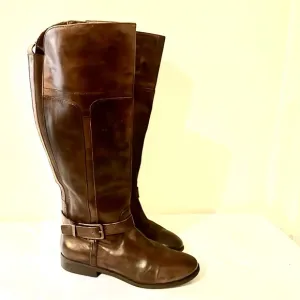 Marc Fisher Brown knee high boots sz 6,5