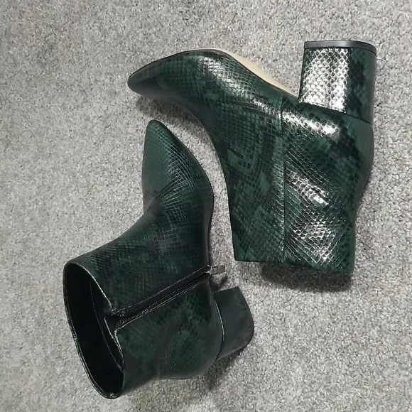 Marc Fisher Jelly Booties In Black/Green Snake 6M