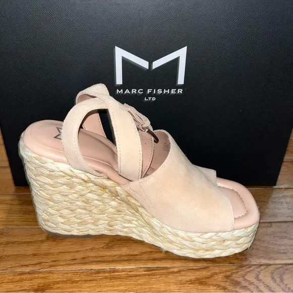 Marc Fisher LTD Nelly Ankle Strap Wedge Sandals Light Natural 111 Women’s 10