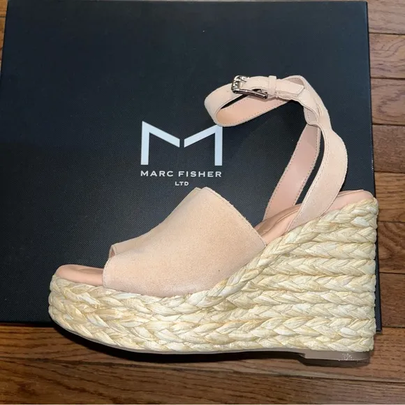 Marc Fisher LTD Nelly Ankle Strap Wedge Sandals Light Natural 111 Women’s 10