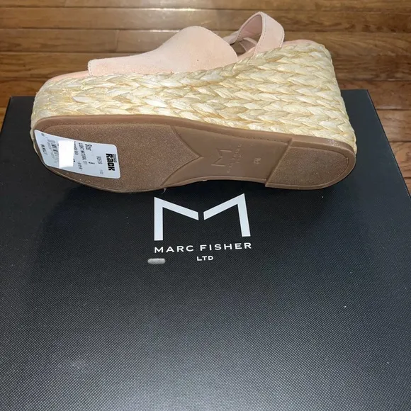 Marc Fisher LTD Nelly Ankle Strap Wedge Sandals Light Natural 111 Women’s 10