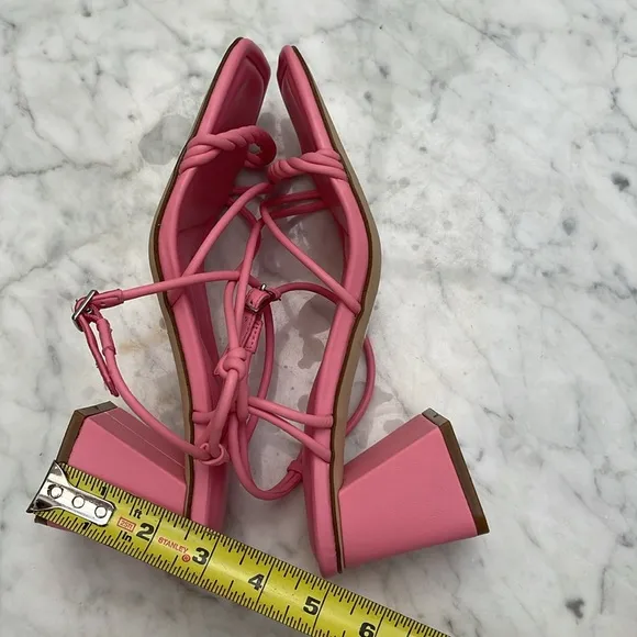 Marc Fisher pink sanders size 8