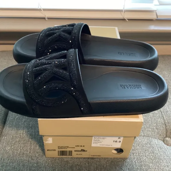 Michael Kors MICHAEL MMK Splash Slide Sandals, size 10