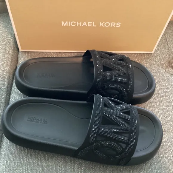 Michael Kors MICHAEL MMK Splash Slide Sandals, size 10