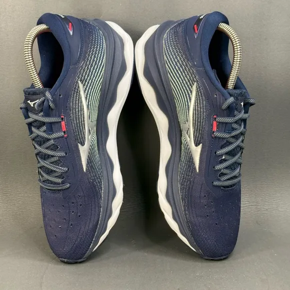 Mizuno Women's Wave Sky 5 sneaker athletic trainer Shoes, Peacoat size 10