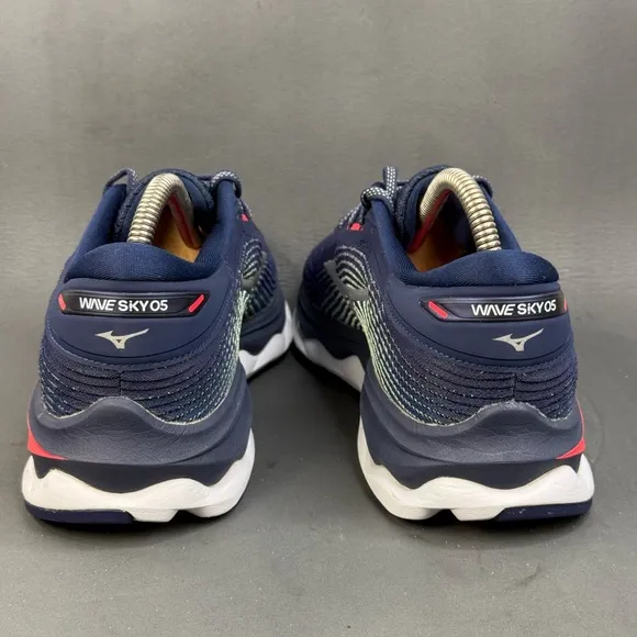 Mizuno Women's Wave Sky 5 sneaker athletic trainer Shoes, Peacoat size 10