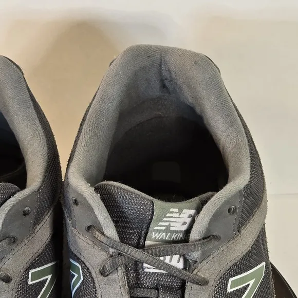 New Balance Mens 877 V1 Mens Size 9.5 2E Running Shoes Athletic Sneakers MW877GT