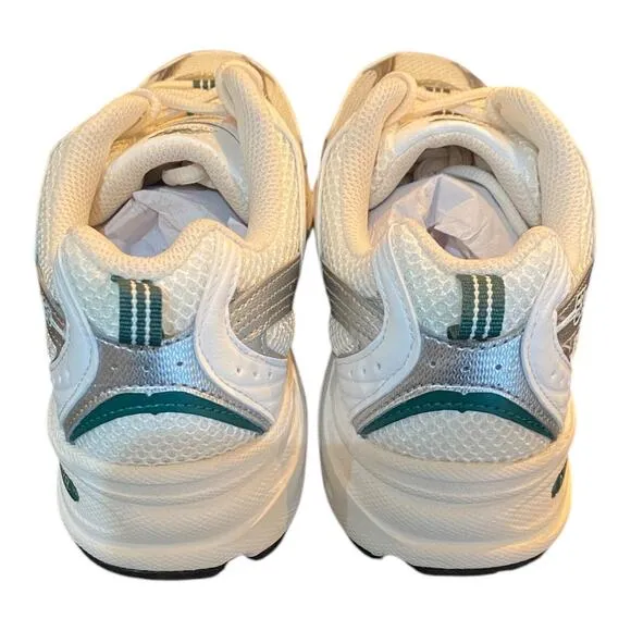New Balance Womens Size 9 530 Running Shoes White Trainers Dad Shoe Athletic New