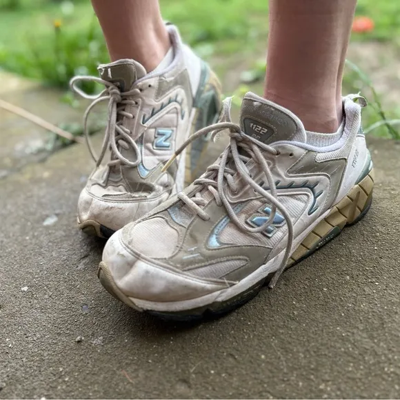 New Balance Women's Used Athletic Shoes - White and Blue