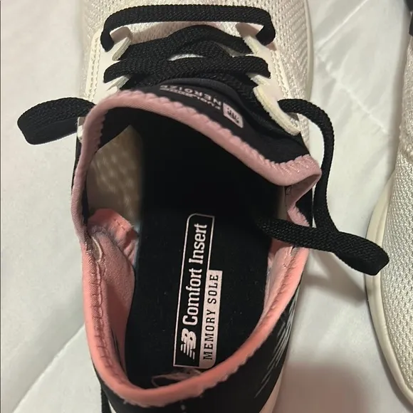 New Balance Women's White and Pink Sneakers