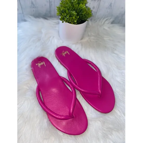 NEW | Beek Sunbird Sandals | Fuschia