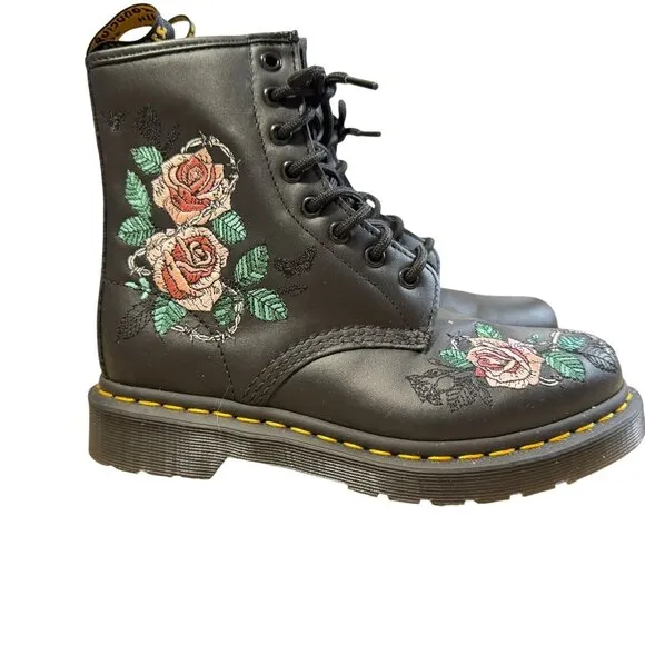 NEW DR MARTENS BLACK BOOTS SIZE 6 VONDA CHAIN II PINK ROSE EMBROIDERED WOMENS