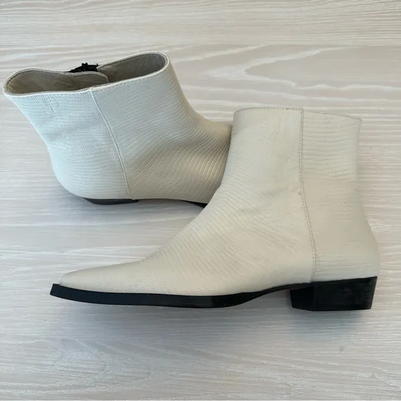 NEW Frame le Maddox ankle cream boots euro 38 or 7.5 reg $498