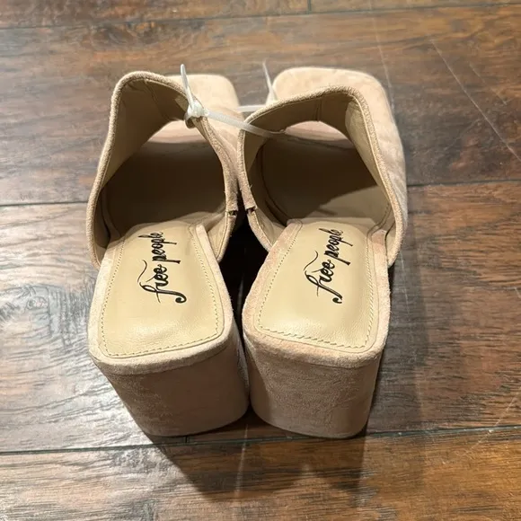 NEW! Free People Pearl Sand Margo Platform Sandal -  Size 39EU/9US