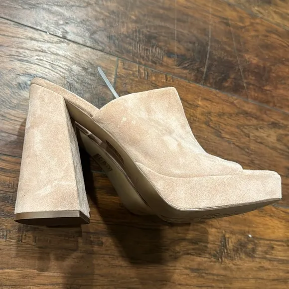 NEW! Free People Pearl Sand Margo Platform Sandal -  Size 39EU/9US