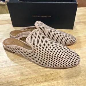 NEW Frye Women's Gwen Slide Laser Cut Perforated Nude Blush Nubuck Leather 5.5