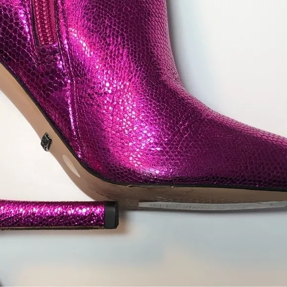 NEW Gianni Bini Ezlee Pink Snake Embossed Western Stiletto Heel Booties size 5