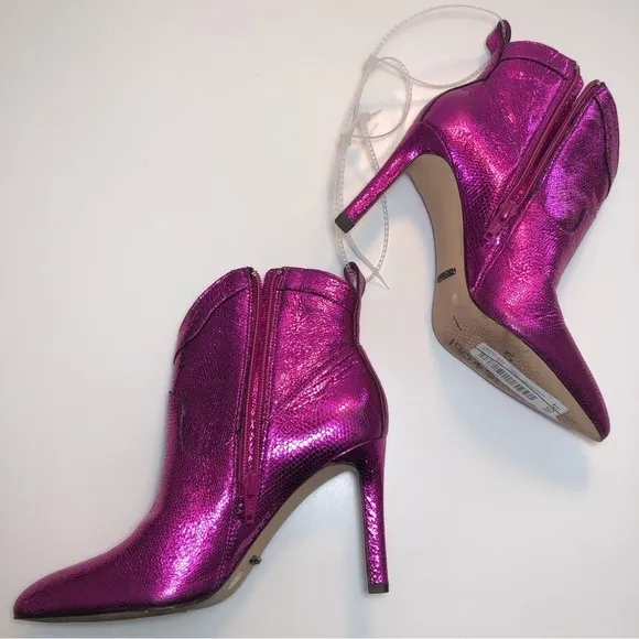 NEW Gianni Bini Ezlee Pink Snake Embossed Western Stiletto Heel Booties size 5